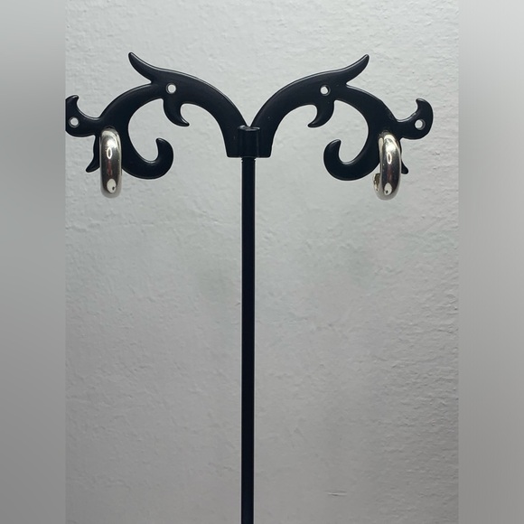 Silpada Rare HTF Sterling Silver Petite Simple VERY COOL Hoop Earrings on Posts - Picture 2 of 15